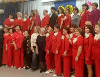 Славный 90-летний юбилей отметила школа деревни Бурмистрово